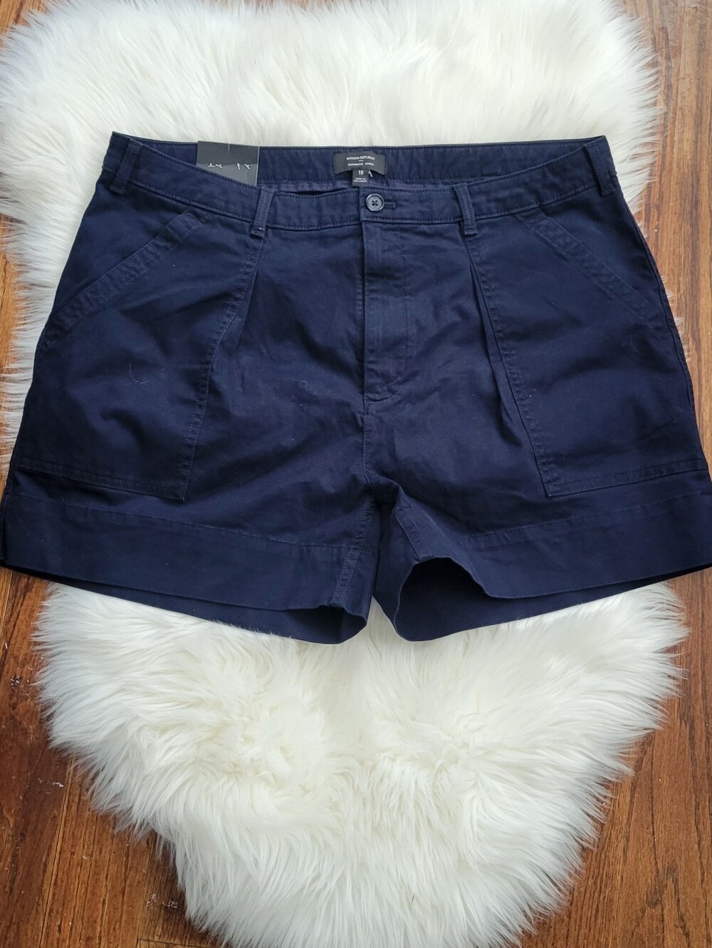 Banana Republic Women’s Navy Casual Pull-On Shorts